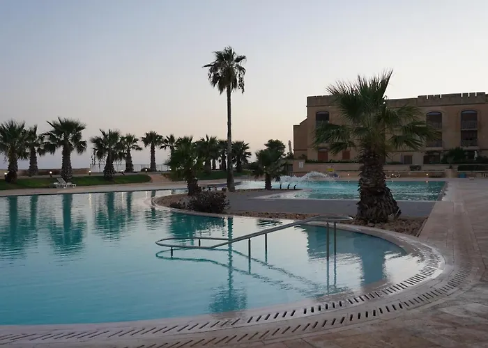 Fort Chambray, Blissful Escape